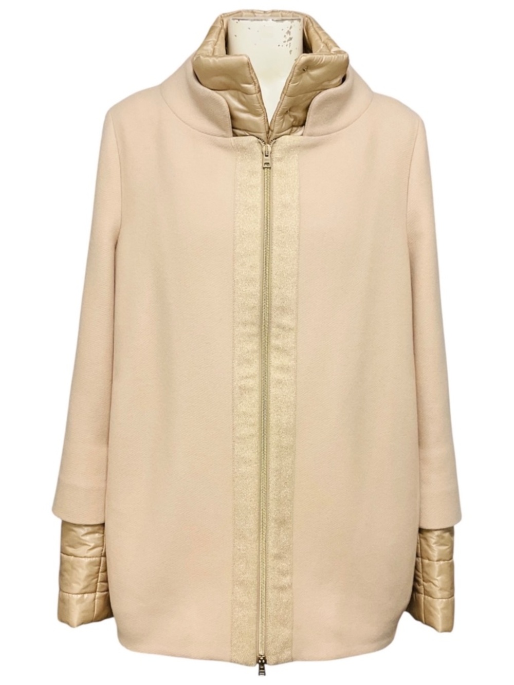 HERNO LIGHT BLUSH PINK / CHAMPAGNE / GOLD METALLIC TRIMMED ZIP FRONT WOOL COAT